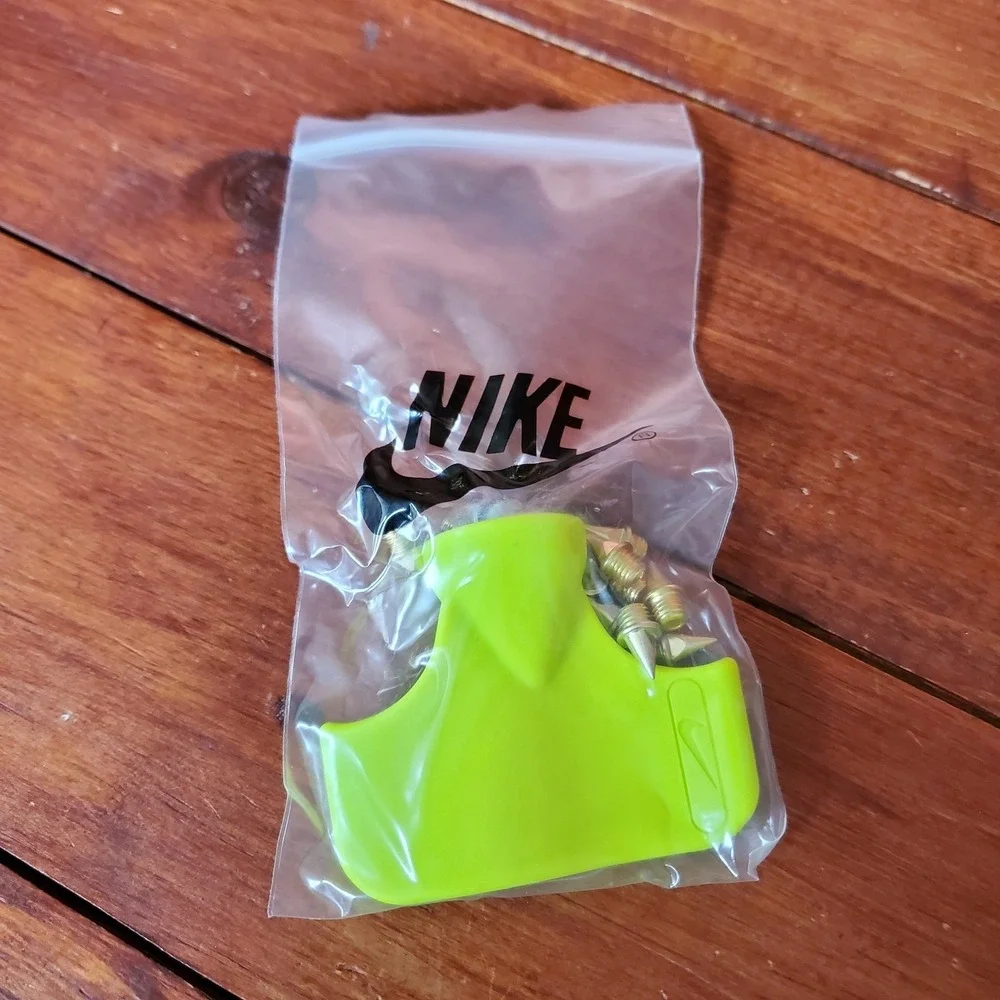 Nike Air Zoom Elite‎ Track Spikes Men 10 Yellow Citron FZ9326-800 New